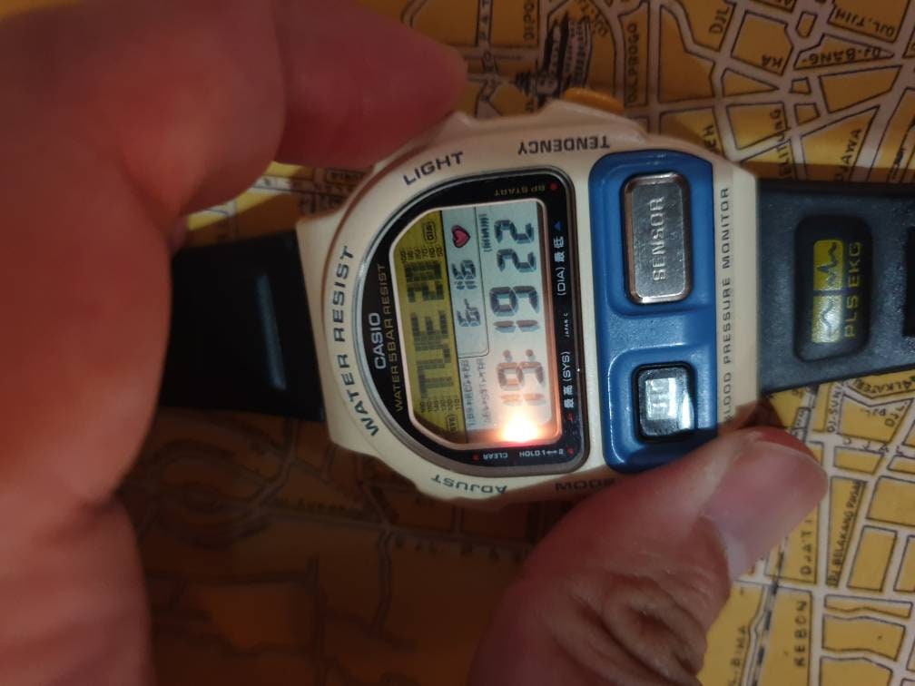 RARE Vintage Casio BP100 Blue Blood Pressure Monitor Digital Watch 1990s