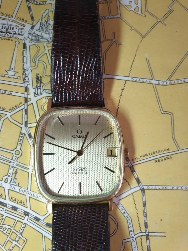 Omega de ville Quartz vintage